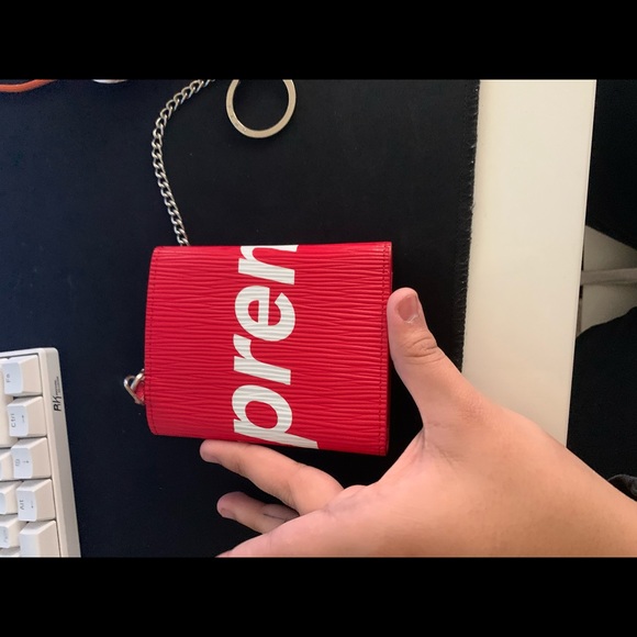 Supreme X Louis Vuitton Chain Wallet - Picture 4 of 4